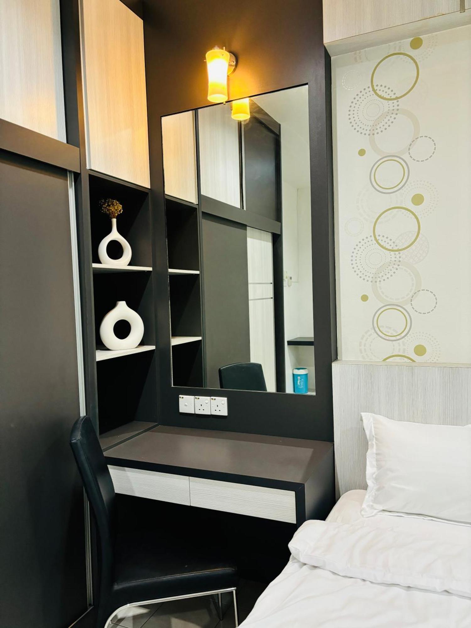 Cozy Retreat In Tiara Lakeview By Iconique Rumah percutian *